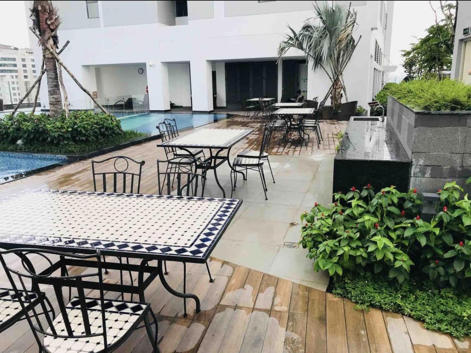 Genius Apartment River Gate Center Ho-Chi-Minh-Stadt Exterior foto
