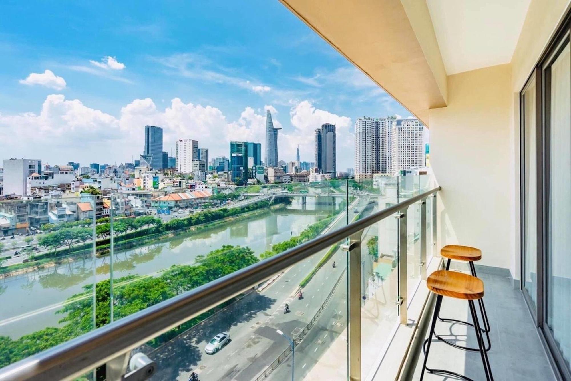 Genius Apartment River Gate Center Ho-Chi-Minh-Stadt Exterior foto